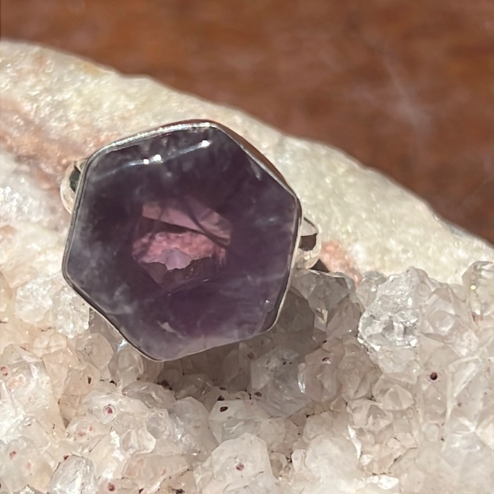 AMETHYST SUPER 23 925 STERLING SILVER RING, SIZE 8.5